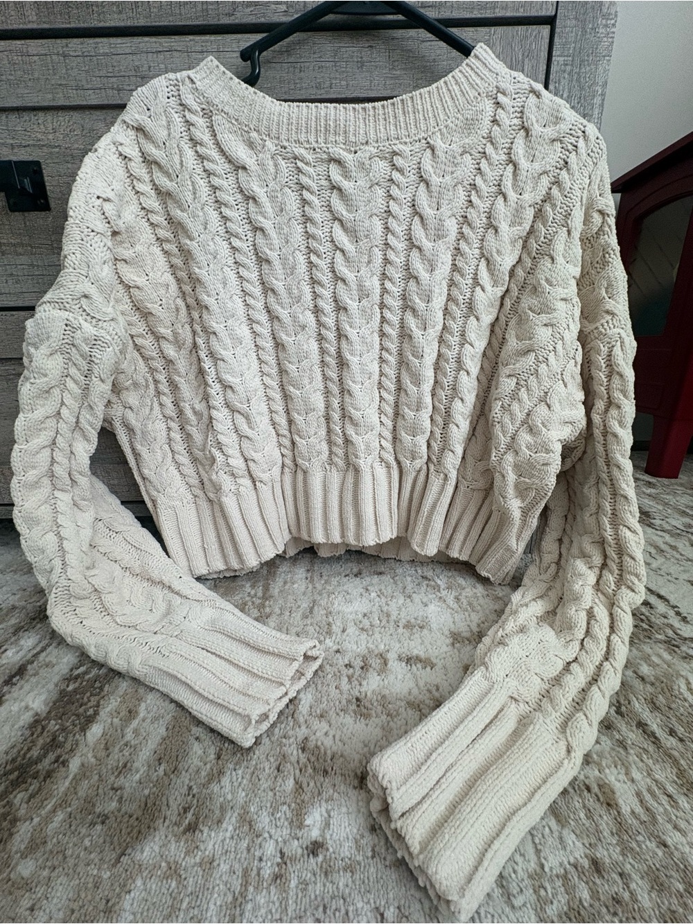 Arizona Jean Company Cream Cable-Knit Cropped Sweater